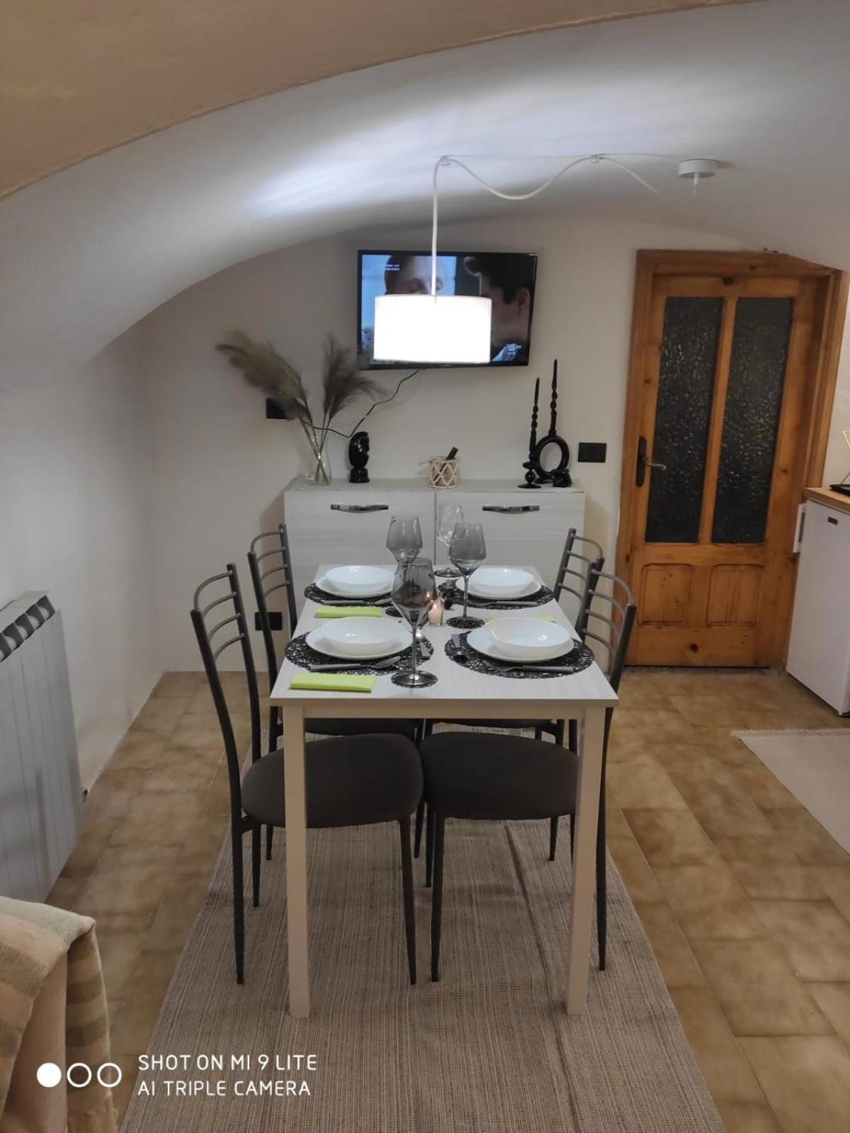 Apartament La Casa Del Gigante Frassino Acceglio Zewnętrze zdjęcie