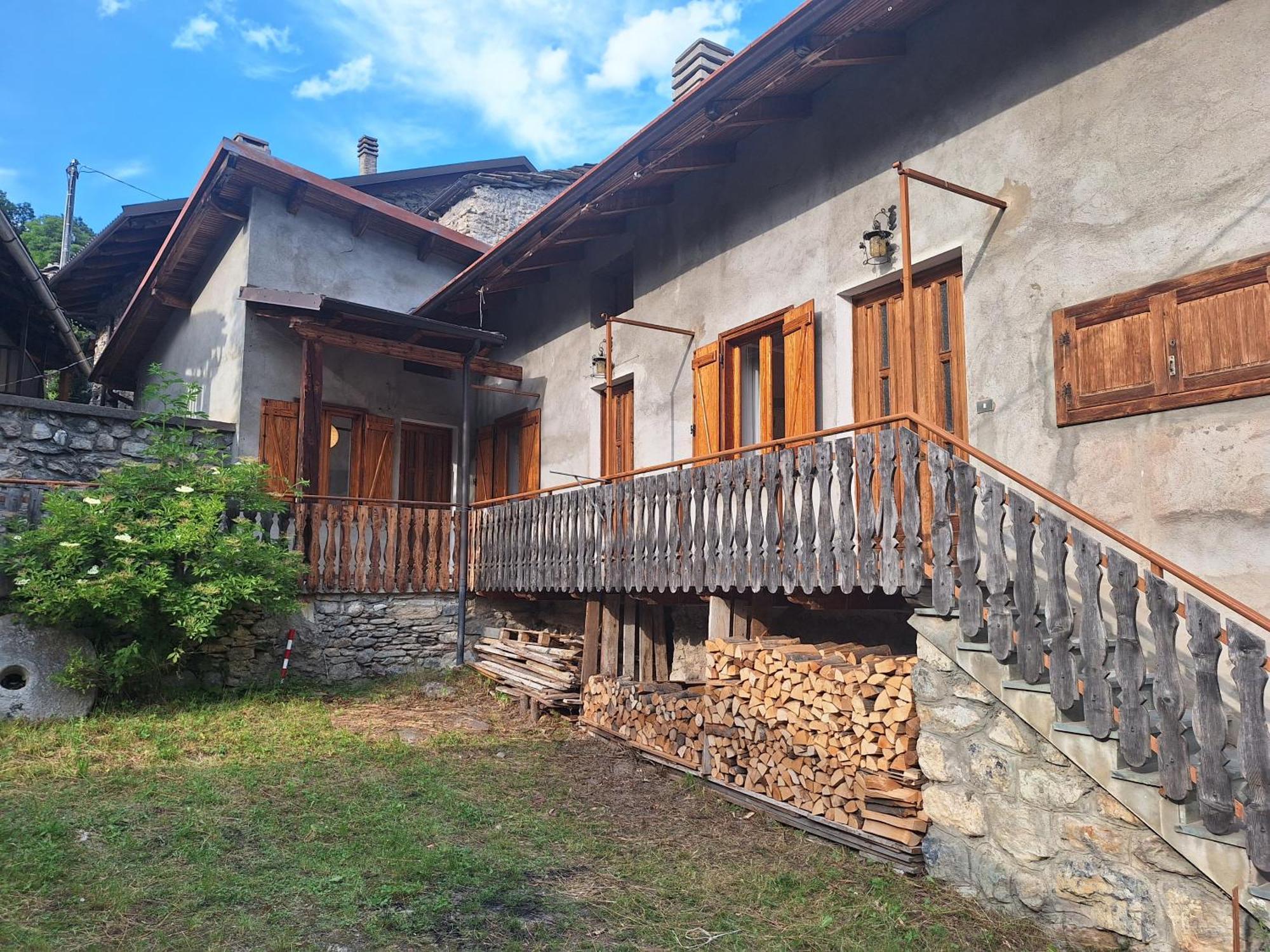 Apartament La Casa Del Gigante Frassino Acceglio Zewnętrze zdjęcie